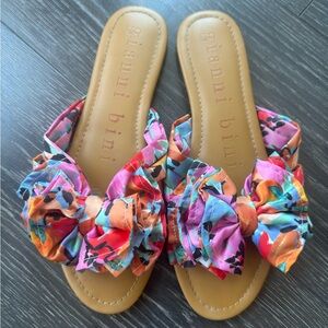 Gianna Bini floral silk bow sandals: Size 10